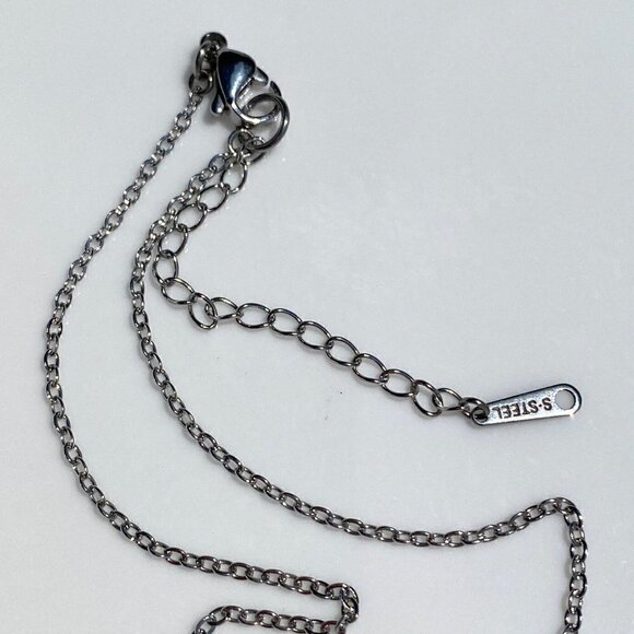 Silver Letter Initial Necklace Stainless Steel Tiny Cable Chain - Picture 5 of 9